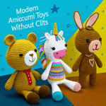 три вязаных игрушки на цветном фоне с узорами